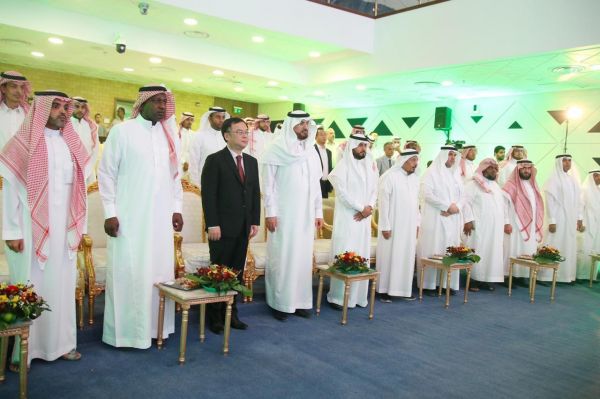 حجاج بنجلاديش يشيدون بمبادرة طريق مكة فور وصولهم إلى مطار الملك عبدالعزيز بجدة