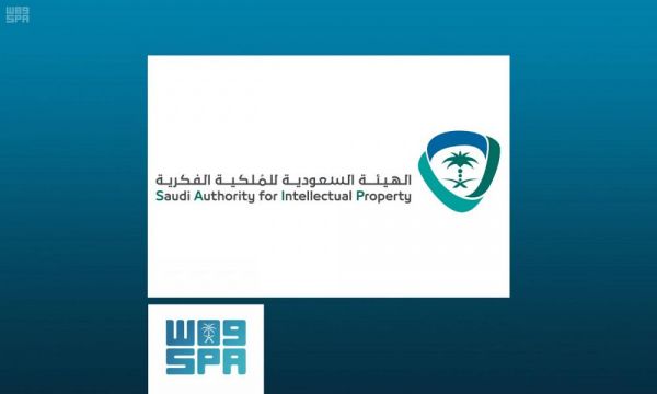 11 فنانًا وفنانة بتبوك يعالجون التشوه البصري في شوارع المنطقة