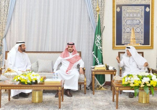 أمير منطقة مكة المكرمة يستقبل وزير الشؤون الدينية الإندونيسي