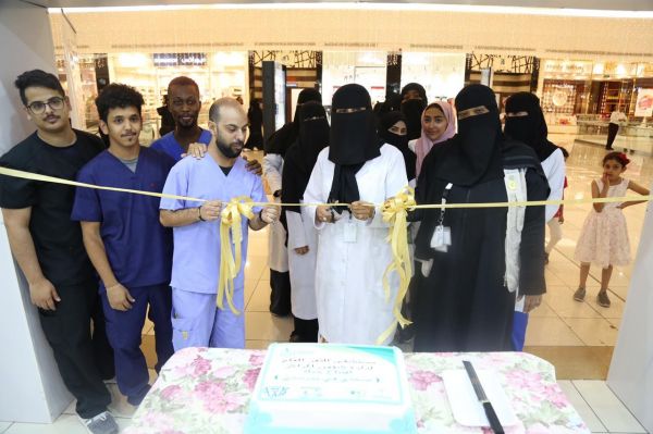 محافظ المزاحمية يستقبل مدير عام فرع الإسكان بالرياض لبحث متطلبات المحافظة