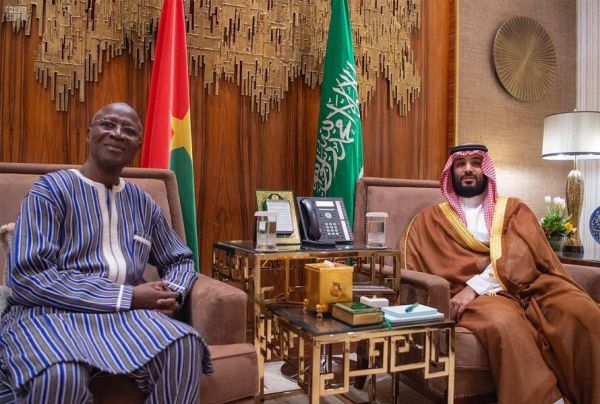 ولي العهد يلتقي رئيس النيجر