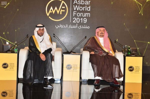 أمير منطقة الحدود الشمالية يستقبل المواطنين في جلسته الأسبوعية