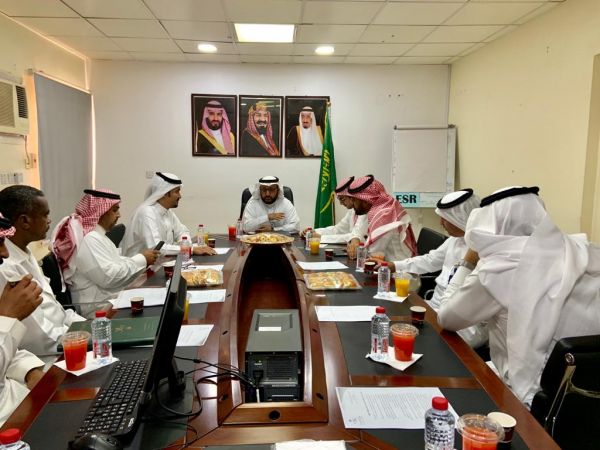 الجبير يستقبل أعضاء لجنة أصدقاء أمانة الشرقية