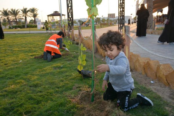 مركز الاعتماد الخليجي يمنح مختبر التشخيص البيطري بالرياض شهادة الأيزو