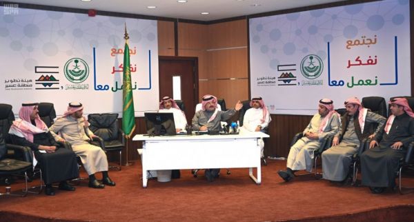أمير عسير يرعى اجتماعات لمناقشة عدد من مشروعات الطرق في المنطقة