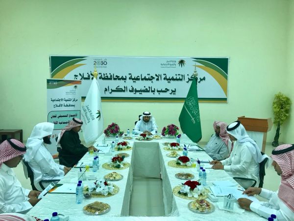 القبض على تنظيم اجرامي امتهن الترصد لعملاء البنوك وسرقتهم بالرياض
