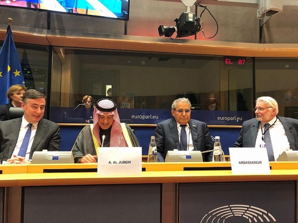 القبض على مواطن أطلق النار على مركبة عائلية بالظهران