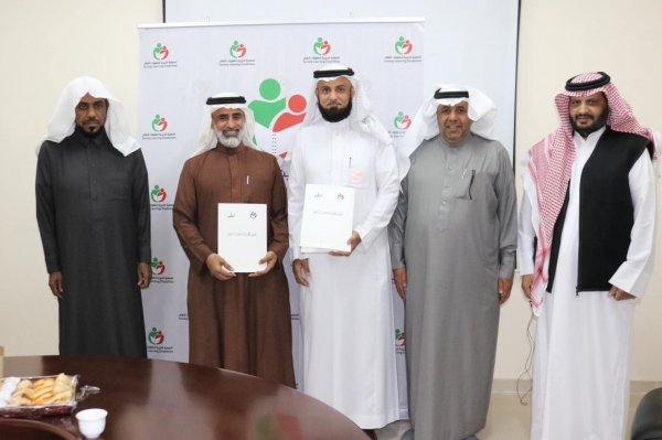 أمير الرياض يدشن مجمع عيادات طب الأسنان بعفيف