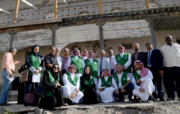 القبض على ٧ وافدين بتهمة تزوير الوثائق الرسمية