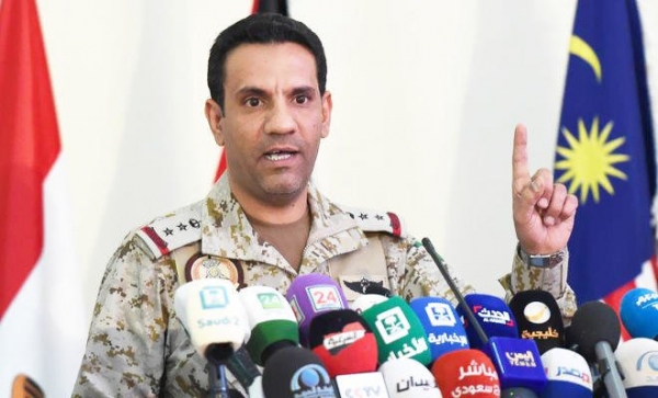 القبض على “الباصق “على نافذة إحدى المركبات في حائل