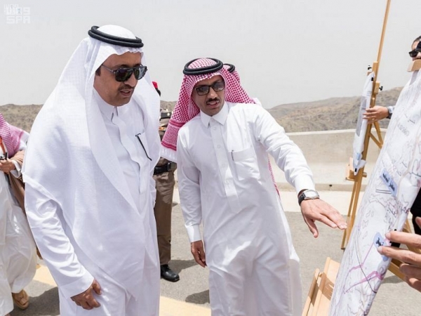 شرطة الرياض تقبض على شخص كان قد ظهر في مقاطع فيديو بحديثٍ ينافي القيم والأخلاق