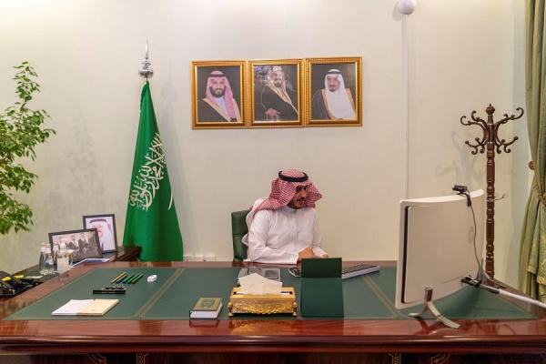 القبض على مواطن يفاخر في مقطع فيديو بحيازته للمسكر  في الرياض