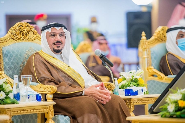 الأمير فيصل بن مشعل يتفقد مركز القصيم العلمي بمحافظة عنيزة