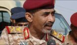 يمنيون يرفعون صور الملك سلمان تأييدًا لـ«عاصفة الحزم»