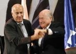 بلاتر يحاول إقناع الاتحاد الفلسطيني بسحب شكواه ضد إسرائيل حتي لا يتم شطبها