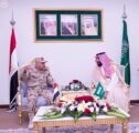 سمو وزير الدفاع يعقد اجتماعا مع وزير الدفاع والإنتاج الحربي المصري في الرياض