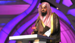 شاهد.. الشيخ “الشريم” يلقي شعراً عاصفاً أثناء خطبة الجمعة اليوم