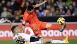 الدوري الإسباني: برشلونة يفوز علي فالنسيا ويحتفظ بصدارة الترتيب
