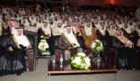 أمير المدينة المنورة يكرم الجهات الفائزة بجائزة الأداء الحكومي المتميز في نسختها الثانية