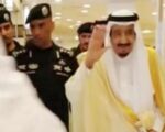 زيارة مفاجئة للملك سلمان للمستشفى التخصصي بجدة.. والأطباء يلتقطون “سيلفي” معه (فيديو وصور)