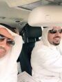 بالصورة.. “سيلفي” لأمير القصيم وهو يقود سيارته وبجواره أمين المنطقة خلال جولة ميدانية