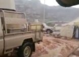 بالفيديو.. هطول أمطار وبرَد على معسكرات الجنود المرابطين