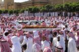 بالصور.. جموع غفيرة تُشيِّع جثمان الشاب القرشي في الطائف