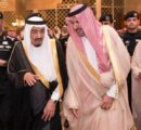 بالصور… خادم الحرمين الشريفين يصل إلى المدينة المنورة ويزور المسجد النبوي