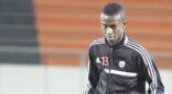 الأهلي يجاهد لإقناع الشباب بشراء عقد معاذ