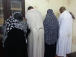 شرطة مكة: الإطاحة بـ4 نساء أفارقة ورجل امتهنوا نشل المعتمرين