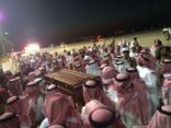 بالفيديو والصور..أهالي الحدود الشمالية يودعون جثمان أمير المنطقة في مطار عرعر