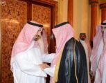 بالصور.. أمير نجران يستقبل المعزين في وفاة شقيقه