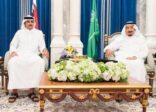 بالصور.. خادم الحرمين يقيم مأدبة إفطار لأمير قطر ويبحث معه أوضاع المنطقة