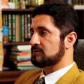 عدنان إبراهيم يروي ملابسات احتجازه بمطار أبو ظبي ومنعه من دخول الإمارات