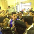 بالفيديو والصور.. البرازيلي كارلوس إدواردو يصل الرياض.. وجماهير الهلال تستقبله في المطار