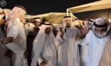 بالصور.. مواراة جثمان سعود الفيصل الثرى في مقبرة العدل بمكة‬