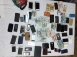 شرطة مكة تضبط عصابتين إحداهما نسائية لنشل المعتمرين والمعتمرات