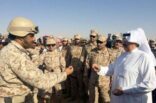 بالفيديو.. الأمير متعب يلتقط “سيلفي” مع عدد من جنود الحرس الوطني