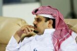 “بن مساعد” يصف تغريدته بالبذيئة ويعتذر عنها