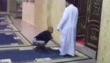 “الشؤون الاجتماعية” تدعو لإبلاغها بمعلومات عن “مقطع ضرب صبي متلازمة داون”