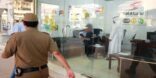 حملة أمنية تطيح بـ(25) مخالفاً يديرون 30 مكتباً للحج والعمرة بالرياض