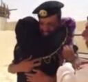فيديو مؤثِّر للحظة لقاء أمّ بابنها الجندي العائد من الحد الجنوبي