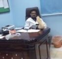 “صحة جازان”: الطبيب الذي وضع قدمه على الطاولة مريض نفسياً