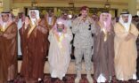 بالصور.. أمير تبوك يؤدي صلاة الجنازة على الشهيد “الرشيدي”