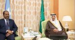 خادم الحرمين الشريفين يعقد جلسة مباحثات رسمية مع رئيس جمهورية الصومال