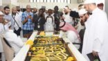 المشاركون في مسابقة الملك عبد العزيز الدولية لحفظ القرآن الكريم يزورون مصنع كسوة الكعبة المشرفة ومتحف عمارة المسجد الحرام