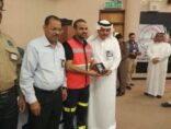 تحت شعار ( حياتك أمانة ) أرامكو تقيم تدريباً لمنسوبيها من طلاب وموظفين بالتعاون مع الهلال الأحمر السعودي