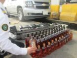 ضبط ٩٠٠ زجاجة خمر بجسر الملك فهد ‏