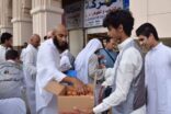 طلاب ثانوية المعرفة يبادرون بأعمال تطوعية للزوار والمعتمرين