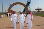رئيس بلدية صامطة يقف على عدد من المواقع الإستثمارية الجاري العمل بها